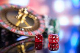 oyen4d live casino dealer table on mobile phone